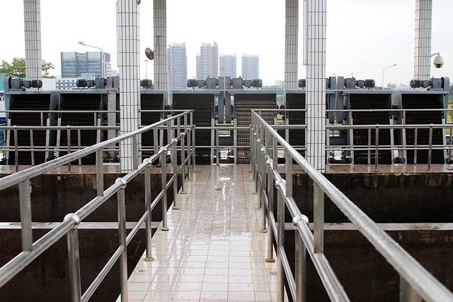 龙岗中心城水厂细格栅